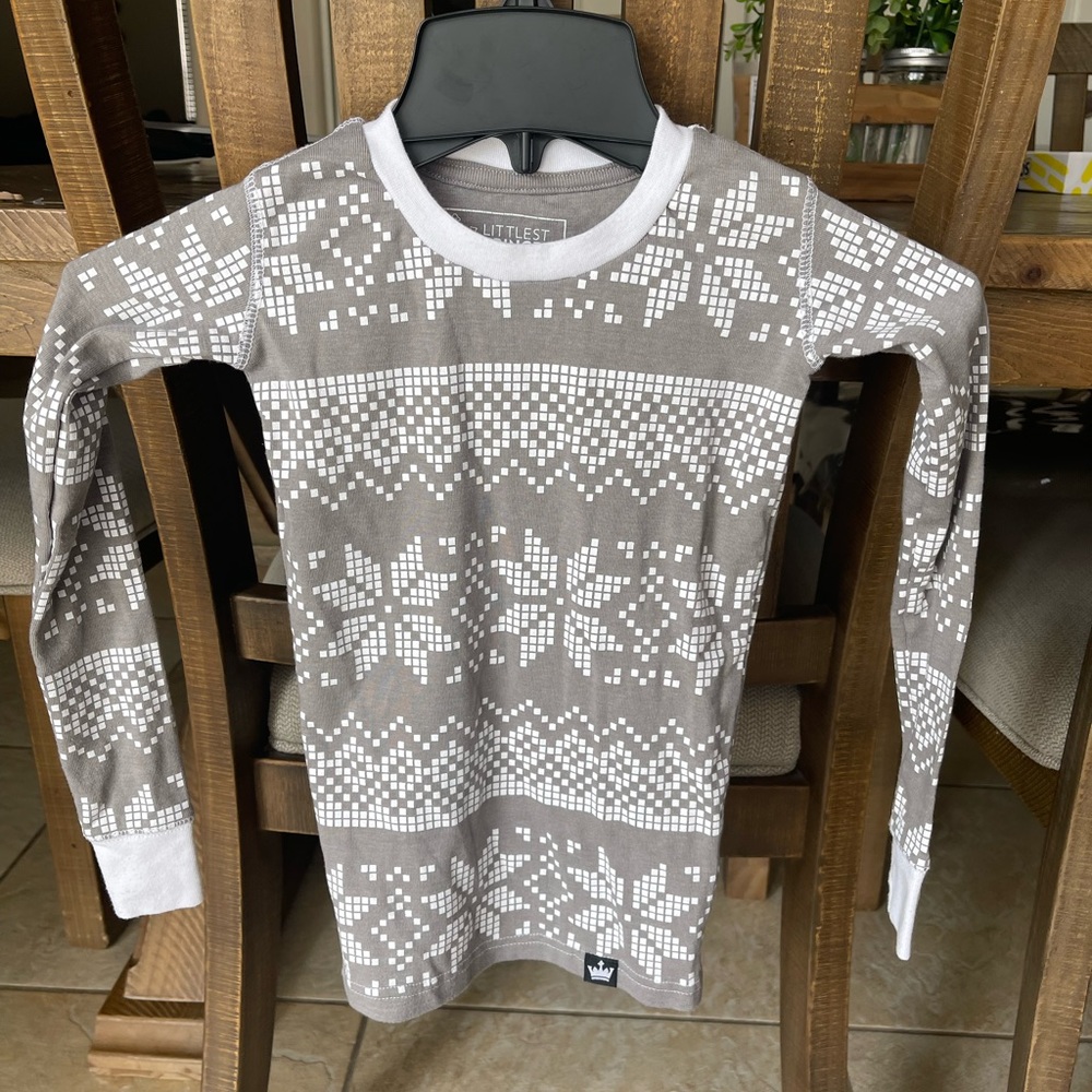 Gray Snowflake Pajama Set - Size 6